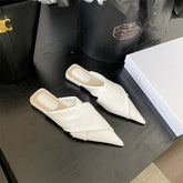 Cross pointed flat bottomed slippers with a toe wrap, half flat heel, soft soled women's sandals for external wear